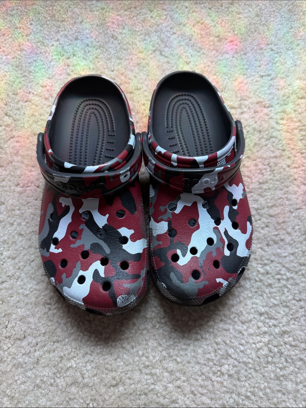 CROCS Men’s Red, Black & White Camo Classic Clog